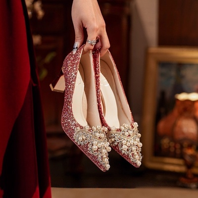 红色婚鞋婚纱新娘鞋秀禾高跟鞋女