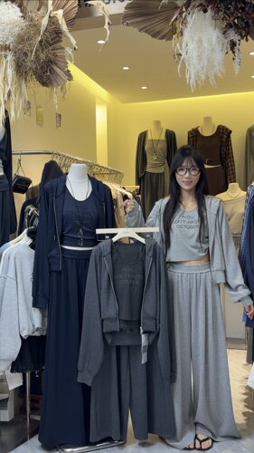 韩系休闲连帽拉链外套字母吊带背心阔腿长裤三件套女早秋运动套装