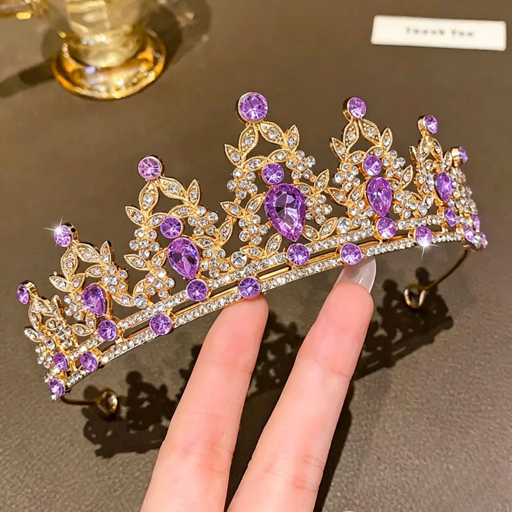 在逃公主公主皇冠头饰儿童发箍生日派对王冠主持走秀成人礼发饰女
