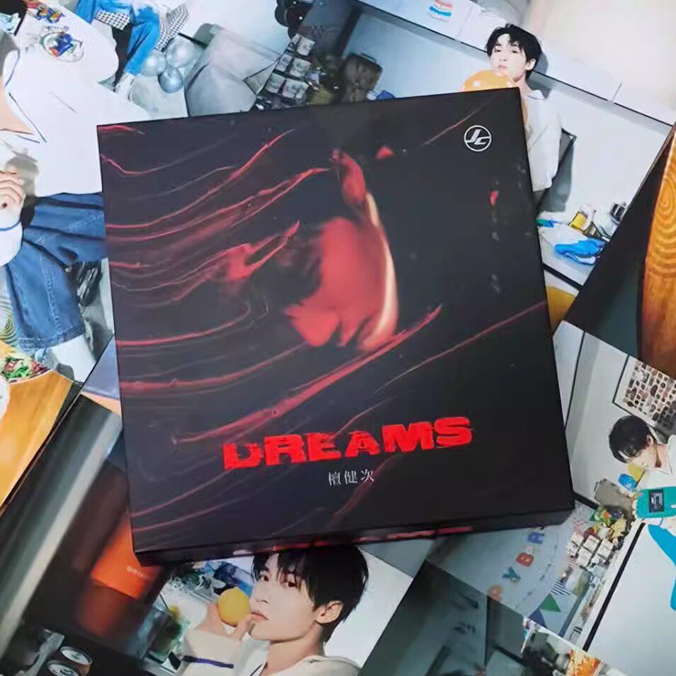 正版 檀健次 首张个人专辑 DREAMS CD唱片 写真小卡海报贴纸