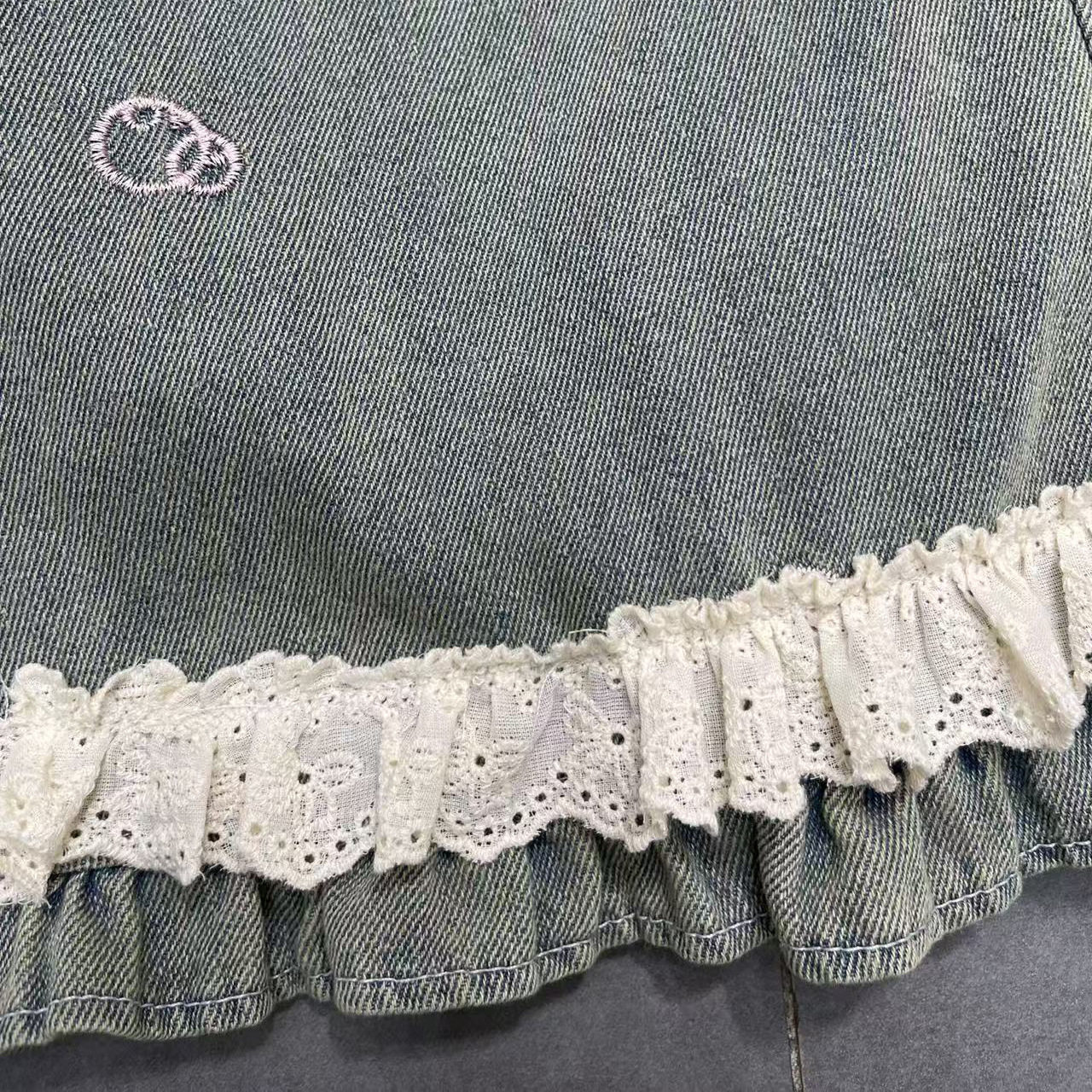 日系文艺重工刺绣松紧腰牛仔裤女春款可爱小个子花边绣花小熊长裤