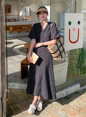 十三行高级感黑色碎花连衣裙女 夏季新款显瘦V领法式过膝长裙子