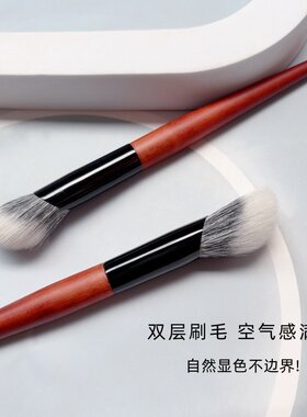 沧州专业羊毛指腹点彩刷腮红刷