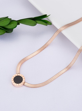 欧美钛钢罗马黑色圆牌项链女 时尚轻奢蛇链短款锁骨链饰品