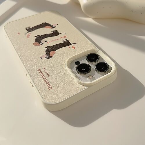 适用奶黄腊肠狗皮质苹果16手机壳iPhone17promax小众11代发13防摔