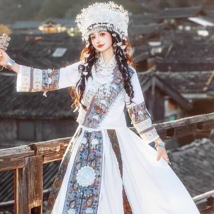 出租少数民族服装苗疆少女民族风苗族侗族服饰壮族瑶族舞蹈表演服