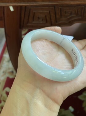 【云南小月城】（已售）缅甸天然A货翡翠糯冰种淡甜绿手镯胶感