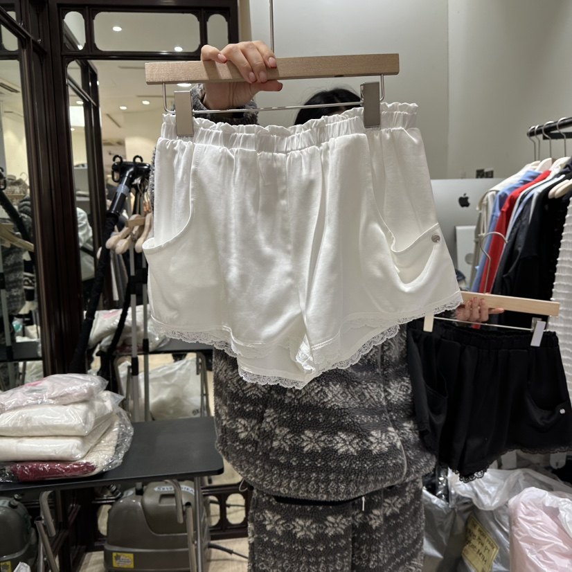 韩国正品代购2026春季新款休闲松紧腰蕾丝边短裤女显瘦短裤,女装/女士精品,休闲裤,淘宝优惠券,粉丝福利购,淘宝优惠卷