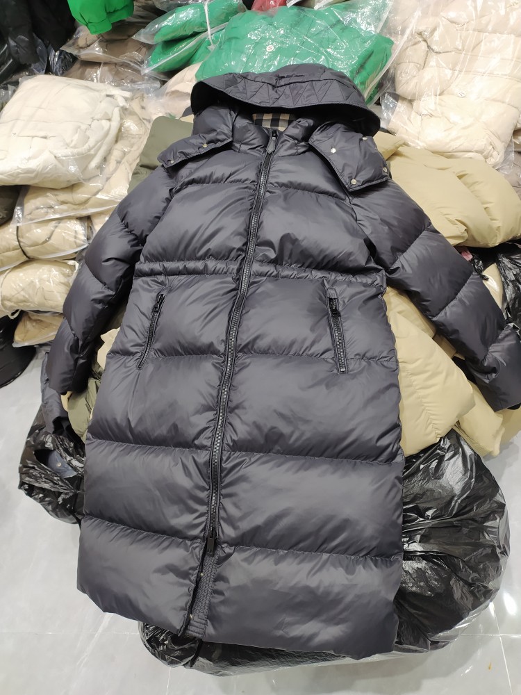 羽绒服袖口发亮怎么处理（羽绒服袖口发亮怎么办）-第2张图片-潮百科