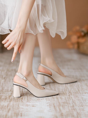 包头米白色尖头高跟鞋女夏通勤百搭粗跟小众高级感百搭凉鞋女单鞋