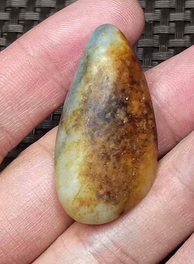 新疆和田玉籽料原石独籽无修红皮青花玉吊坠00646