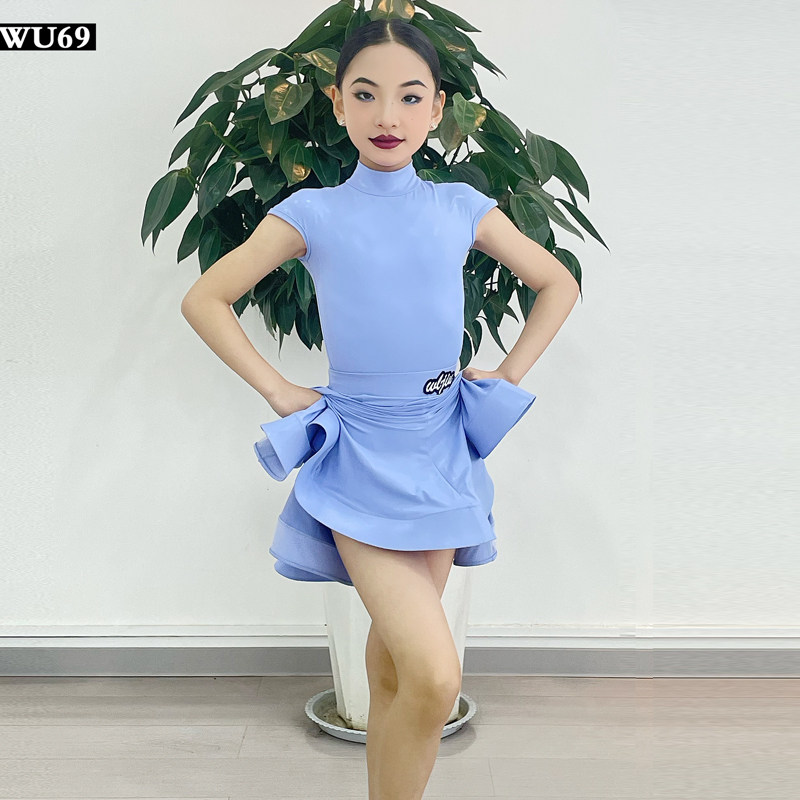 W69拉丁舞专业比赛规定服2026新款爽肤亮皮高级儿童规定表演服女