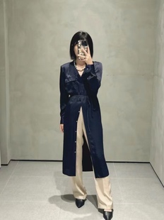 TH新品女装 宽松长袖连衣裙 M0505628单排扣风衣外套女