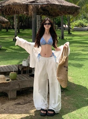 英伦风格纹比基尼三点式分体泳衣带纱裙女士显白保守小胸聚拢泳装