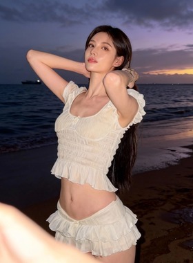 法式高级感抽褶飞袖荷叶边裙分体泳装女比基尼女士保守海边泡温泉