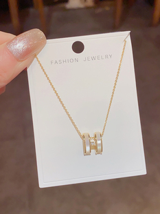 网红爆款 时尚气质高级感贝壳H字母项链轻奢小众设计感百搭锁骨链