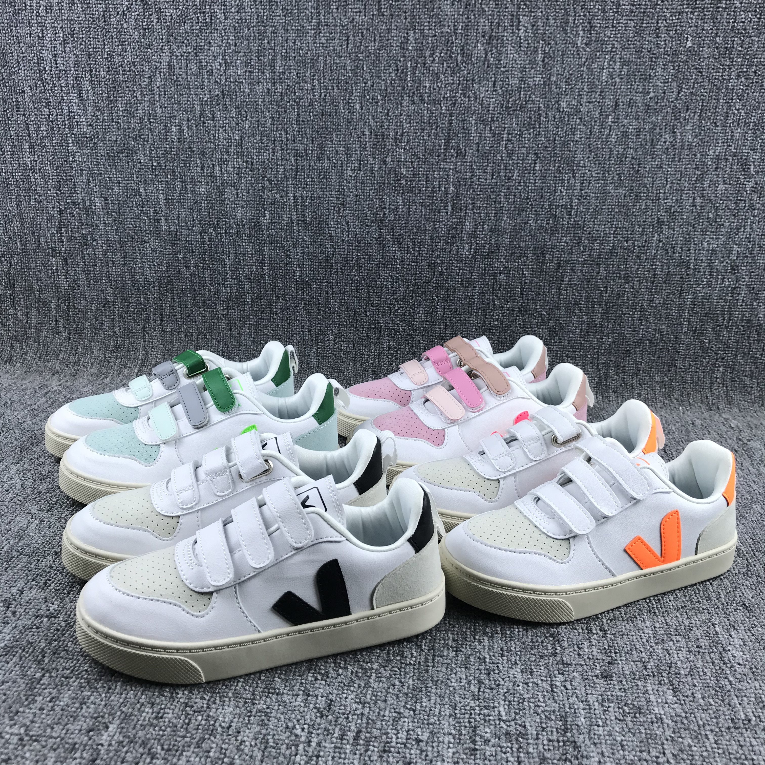 外贸V字真皮儿童魔术贴板鞋小白鞋防滑软底学生耐磨运动休闲板鞋,童鞋/婴儿鞋/亲子鞋,板鞋,淘宝优惠券,粉丝福利购,淘宝优惠卷