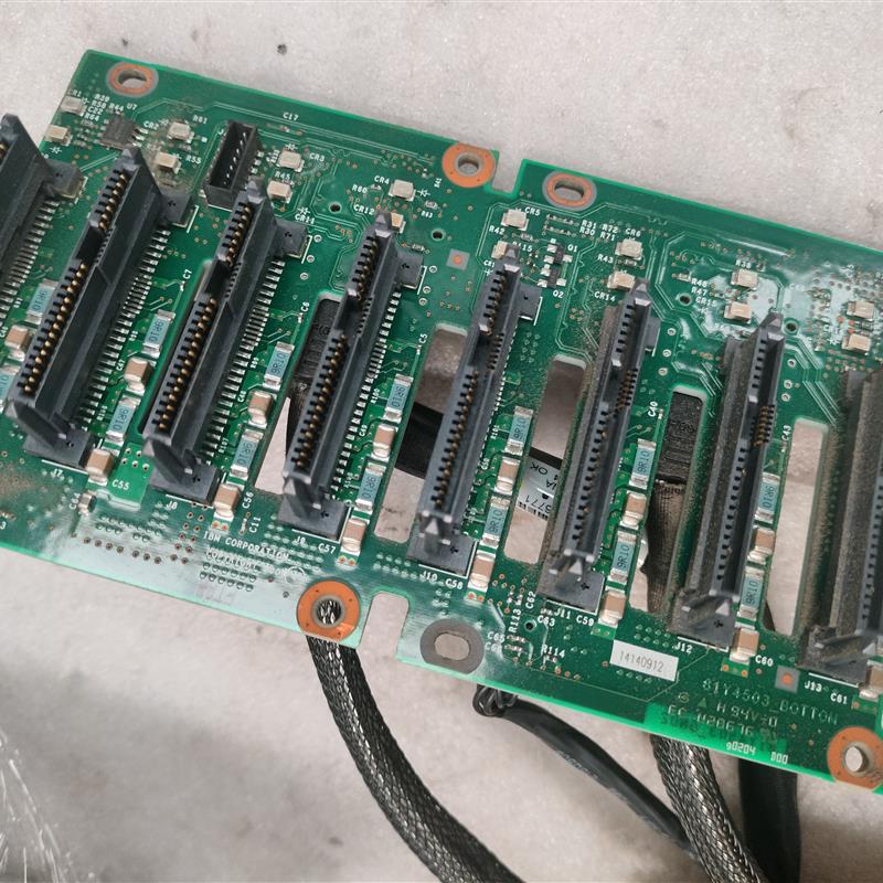 IBM X3650 M4 2U服务器 8盘位 2.5寸硬盘热拔插背板 94Y7751