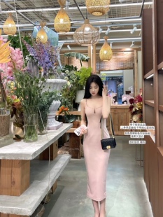 天菜S曲线 休闲嗲～立体领口设计吊带裙 百搭连衣裙 五折清仓