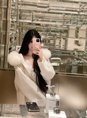 POET WONG【初恋天花板】绝美~独家小廓形 超大狐狸毛羊毛大衣