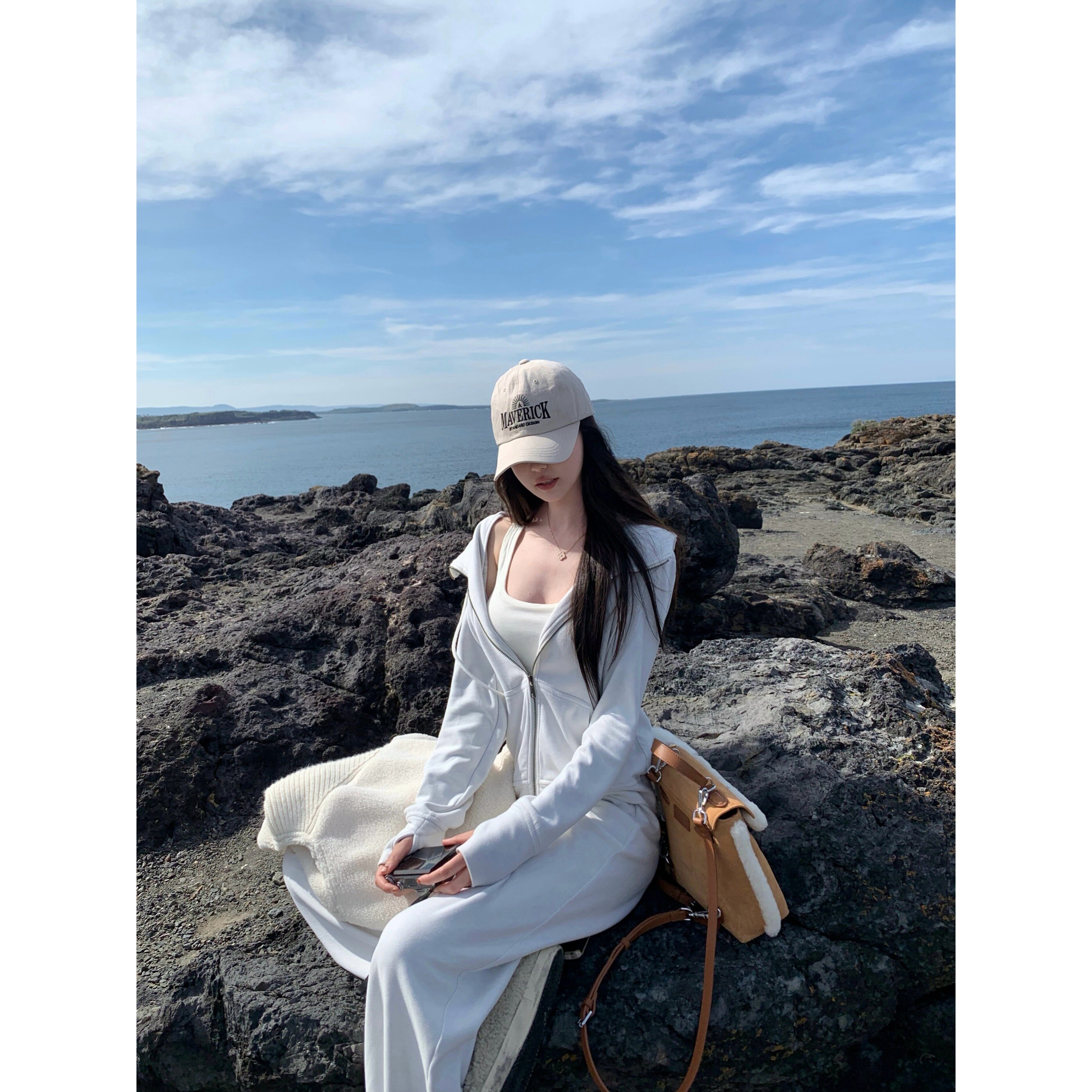 POET WONG【满分舒适】羊毛桑蚕丝混纺 含胸垫一体宽肩带百搭吊带,女装/女士精品,背心吊带,淘宝优惠券,粉丝福利购,淘宝优惠卷