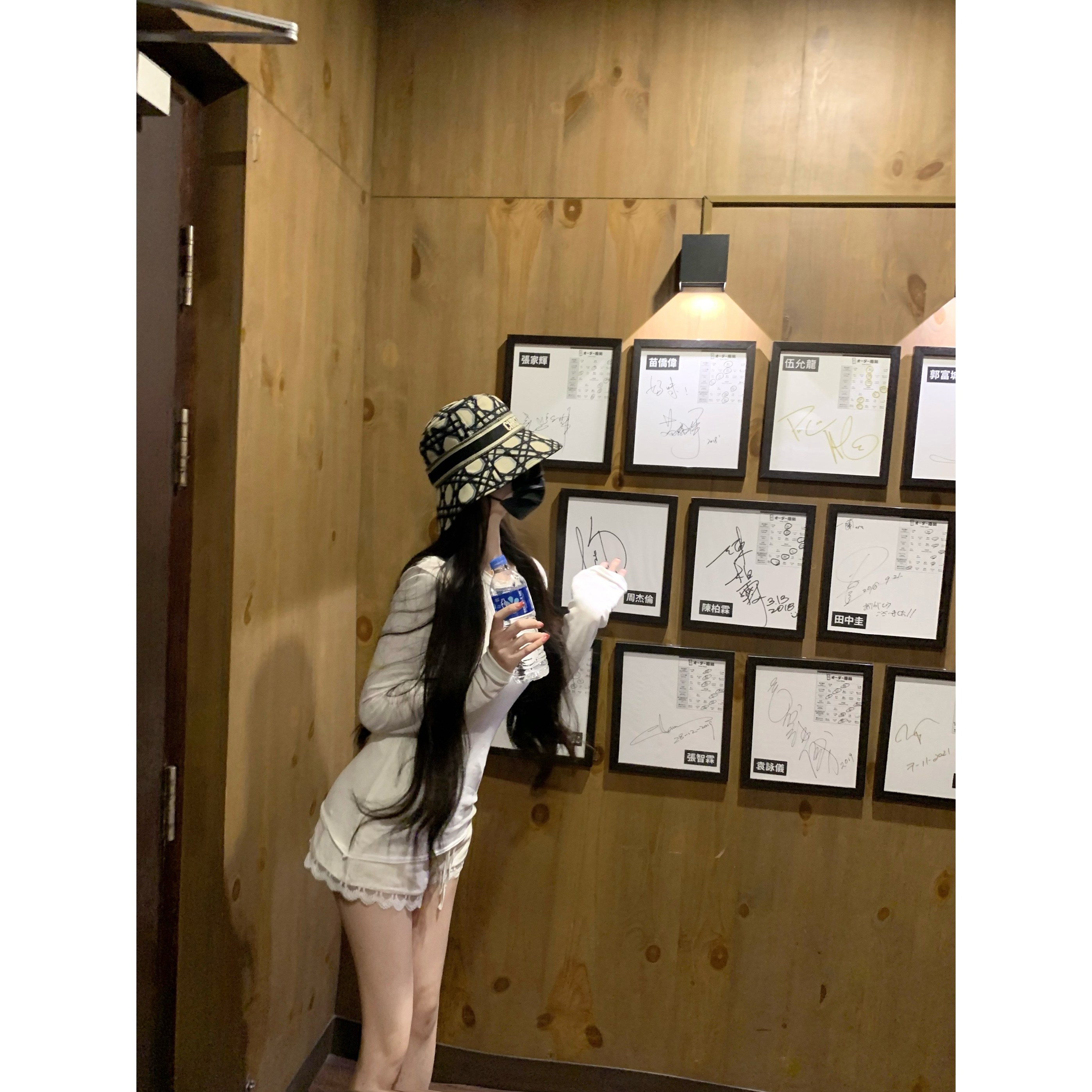 POET WONG【透透小Miu】无意显身材娇俏少女感天丝棉长袖韩系纯欲