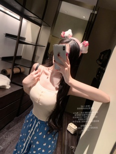 型lulu修身 好版 必入吊带三色囤 螺纹含胸垫吊带百搭 七折清仓