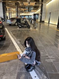 【五折清仓】重工质感私服系L*oewe撞色泼墨羊毛衣做工超复杂