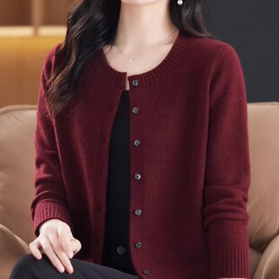 2025秋冬新款羊毛衫女圆领开衫短款毛衣外套妈妈小款宽松针织外搭