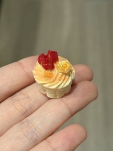 【仿真甜点系列】迷你可爱奶油樱桃蛋糕造型树脂摆件创意桌面装饰