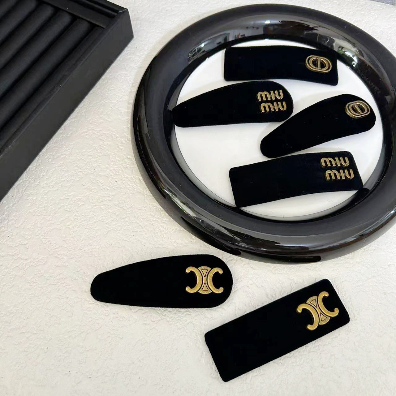 秋冬凯旋门发卡▲黑色丝绒字母BB夹发夹复古法式侧边夹子头饰发饰