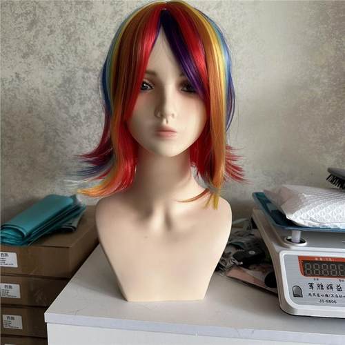 东方萌趣cosplay彩色假发:可爱啵啵发套通用造型的娱乐新星