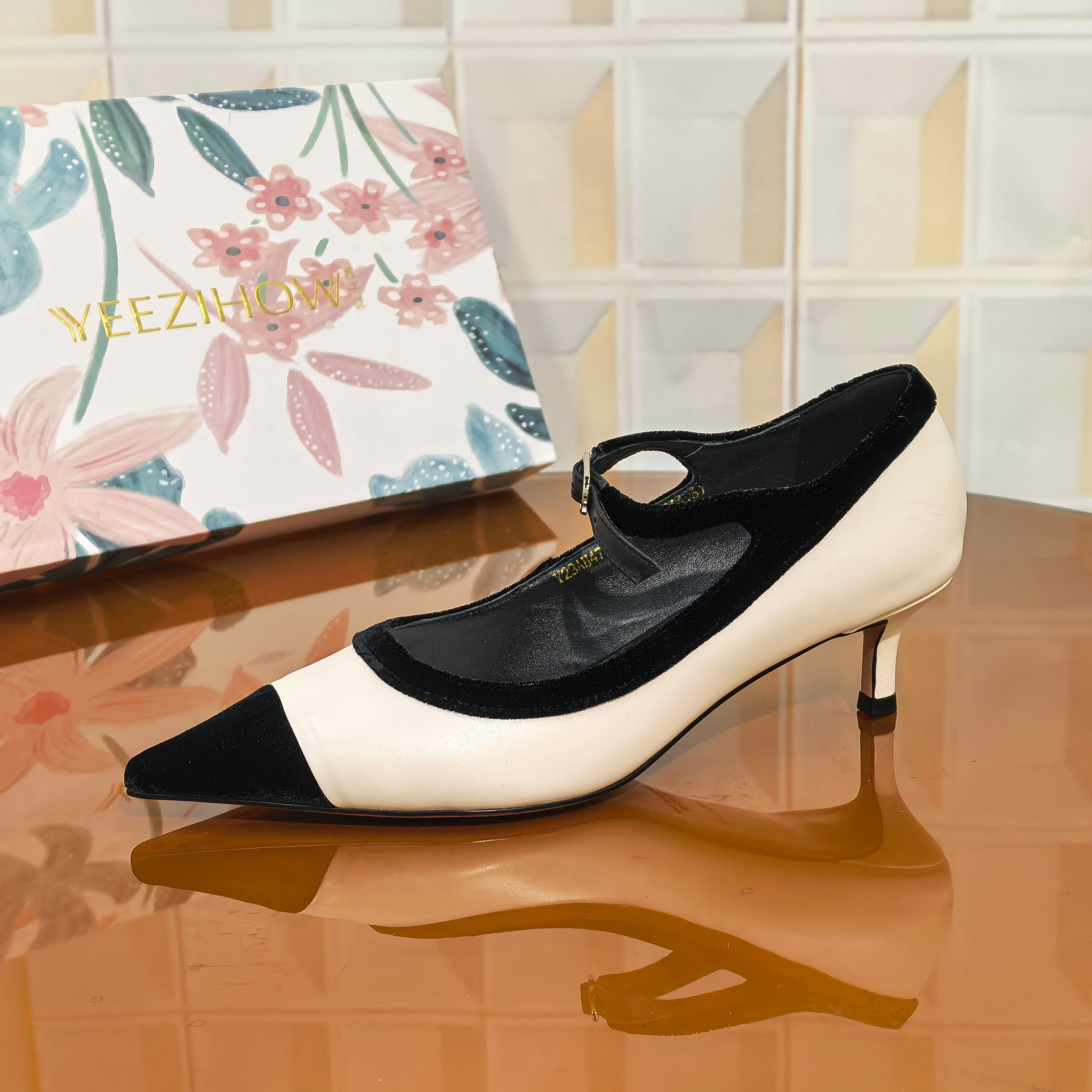 3643/3CM胎牛皮断码撤柜清仓处理低跟单鞋拼色尖头高跟女凉鞋时尚