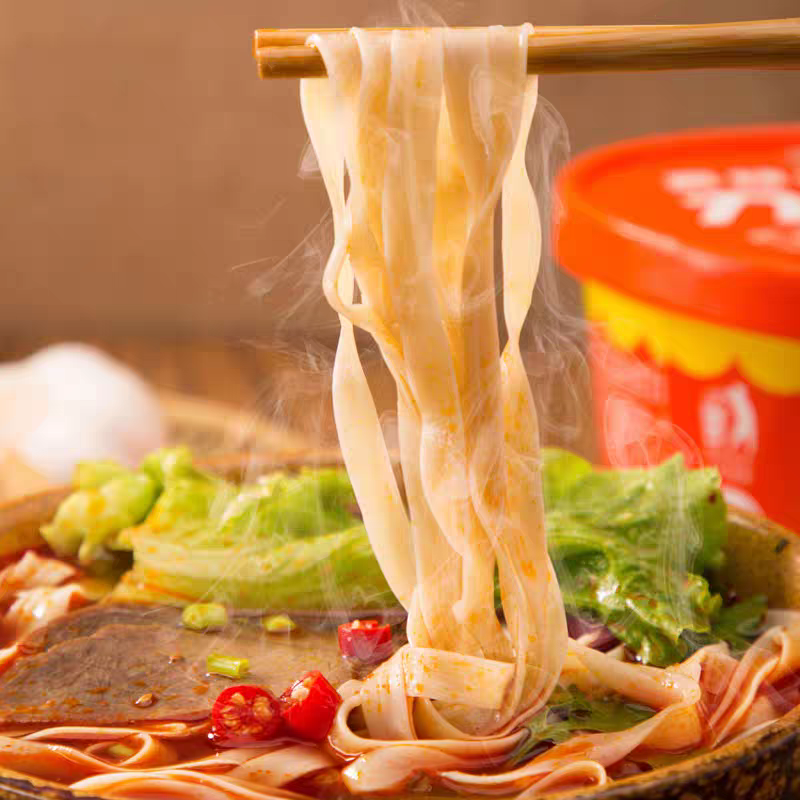 神宫香辣牛肉刀削面速食12桶整箱