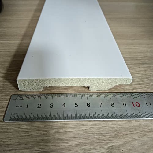 外贸PS发泡白直板踢脚线10厘米