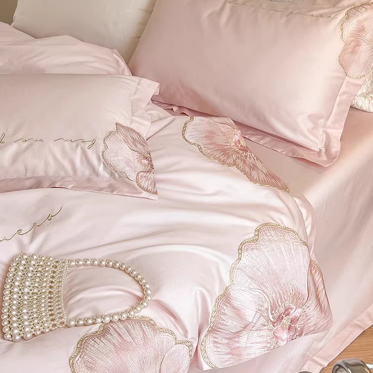 公主风高端匹马棉全棉四件套花卉刺绣磨毛被套纯棉床品床笠粉蓝色