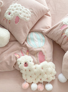 秋冬卡通风牛奶绒立体羊驼保暖四件套少女毛球被套加厚床品粉蓝色