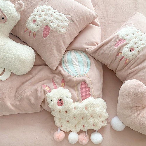 牛奶绒立体羊驼保暖四件套