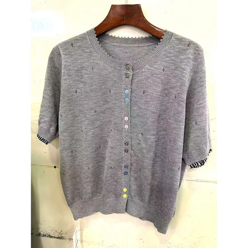 266-766欧洲站时尚气质蕾丝花边拼条纹彩色纽扣针织短袖上衣春夏