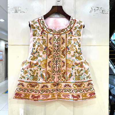 8186 欧洲站春装2026新款复古重工刺绣花国风洋气百搭马甲外套女