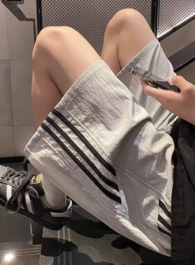 美式三条杠运动五分卫裤男夏季重磅宽松潮牌速干休闲短裤黑色灰色
