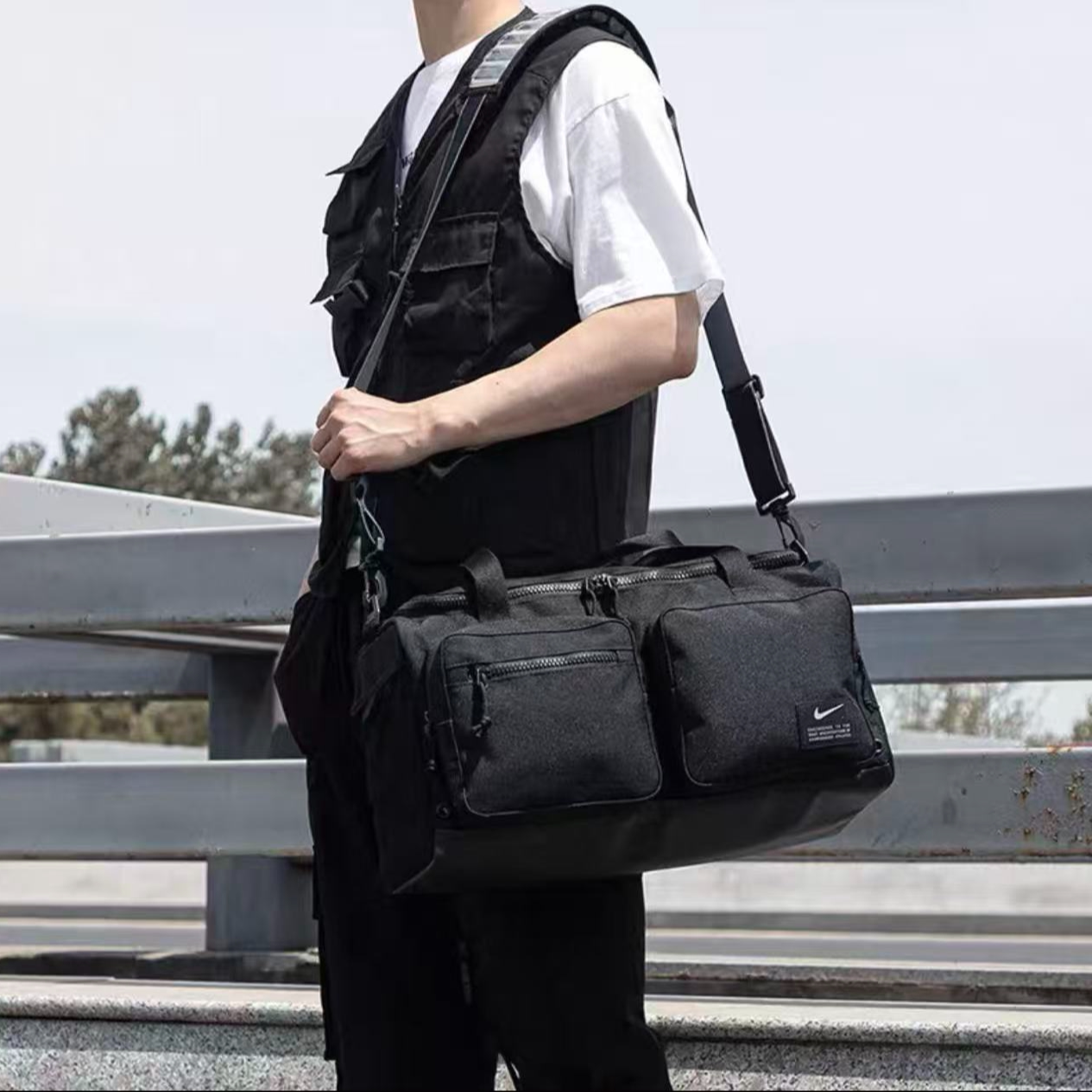 Nike/耐克 气垫背带运动训练可调节肩带露营健身旅行包CK2795-010