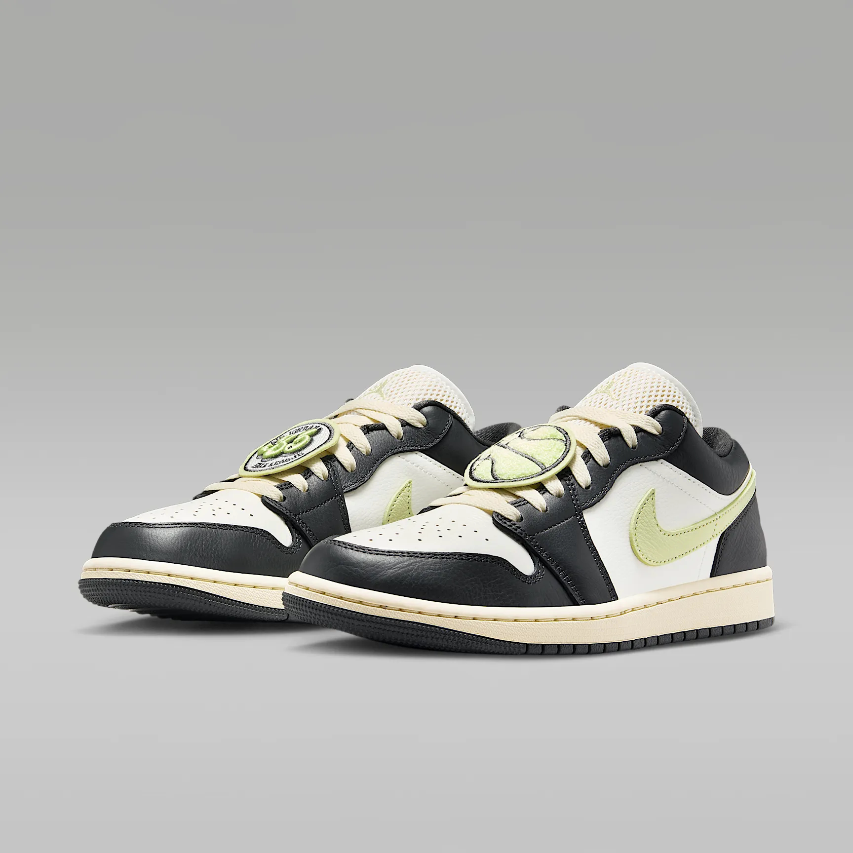 NIKE/耐克JORDAN女士耐磨经典缓震运动透气篮球鞋HQ3009-003