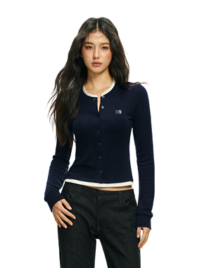 FDR官方店 假两件长袖纽扣针织衫女春辣妹打底衫修身显瘦短款上衣