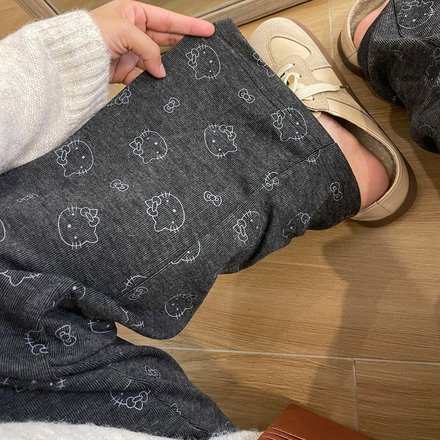 女大童深灰色KT猫糯米裤子秋冬季初中高中生宽松休闲裤直筒阔腿裤
