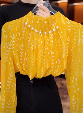 高级感黄色印花衬衫女秋季气质钉珠设计立领减龄百搭长袖小衫上衣