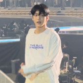 纯棉演唱会崔秀彬同款 t恤春夏季 txt宽松字母印花落肩中袖 衣服短袖