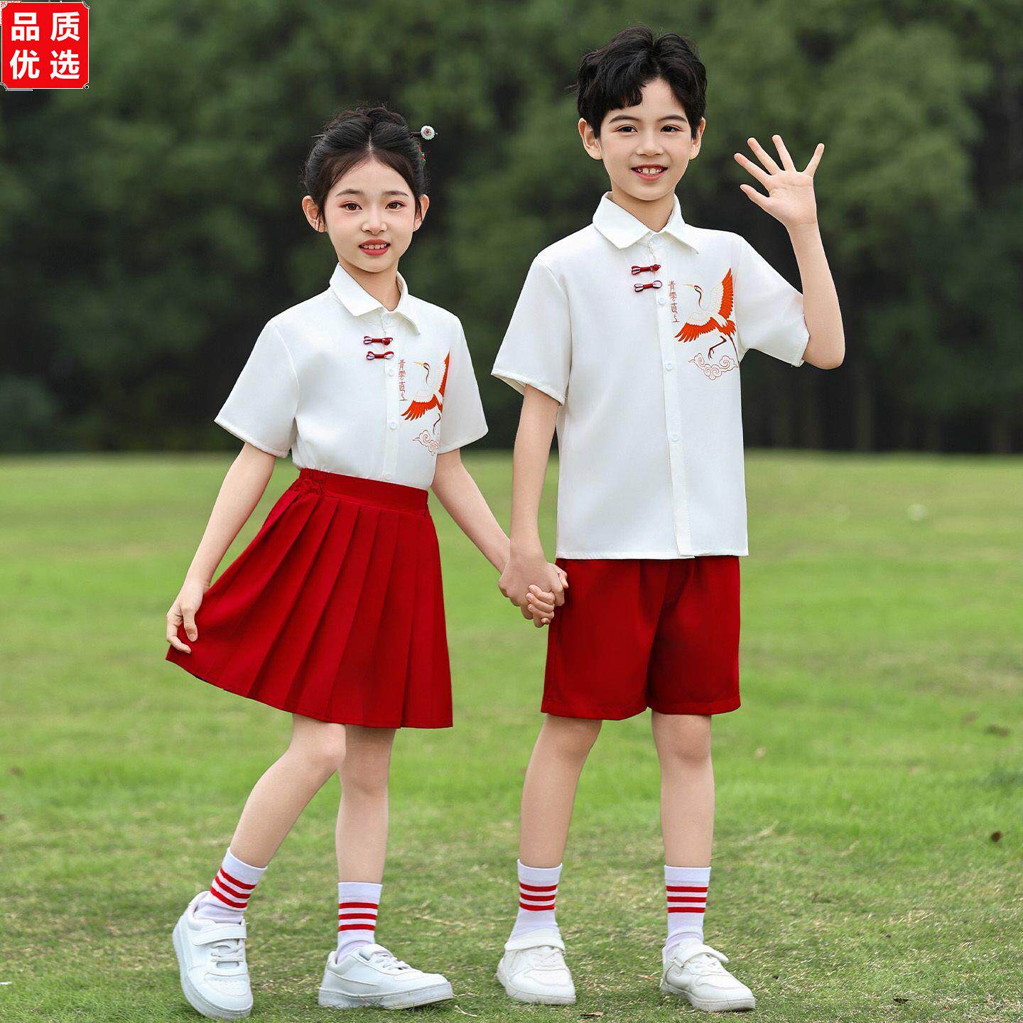 国庆儿童演出服学生班服新款团体表演服白红搭配幼儿园毕业班园服