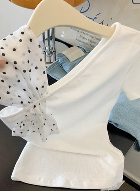 KFCAG短袖t恤女夏2025新款爆款白色修身辣妹设计感露肩斜肩上衣