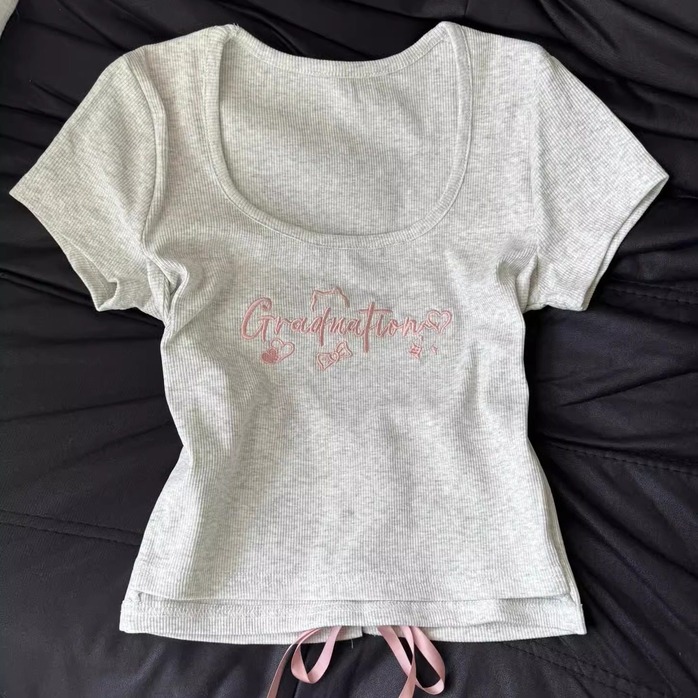 刺绣蝴蝶结绑带正肩短袖t恤女夏季设计小众修身显瘦辣妹短款上衣,女装/女士精品,T恤,淘宝优惠券,粉丝福利购,淘宝优惠卷